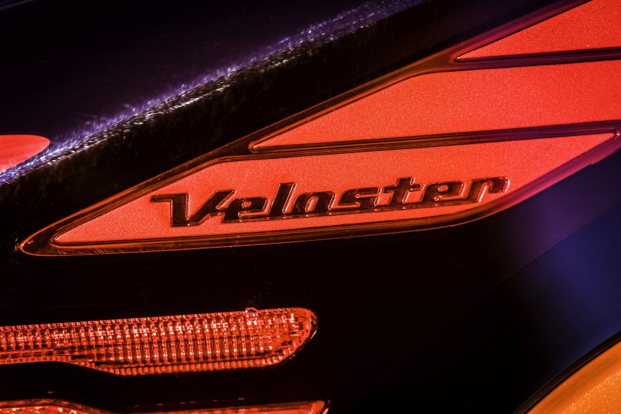 Детали экстерьера Hyundai Veloster Turbo R-Spec 2018 года  (NA) (фото 16 из 44)